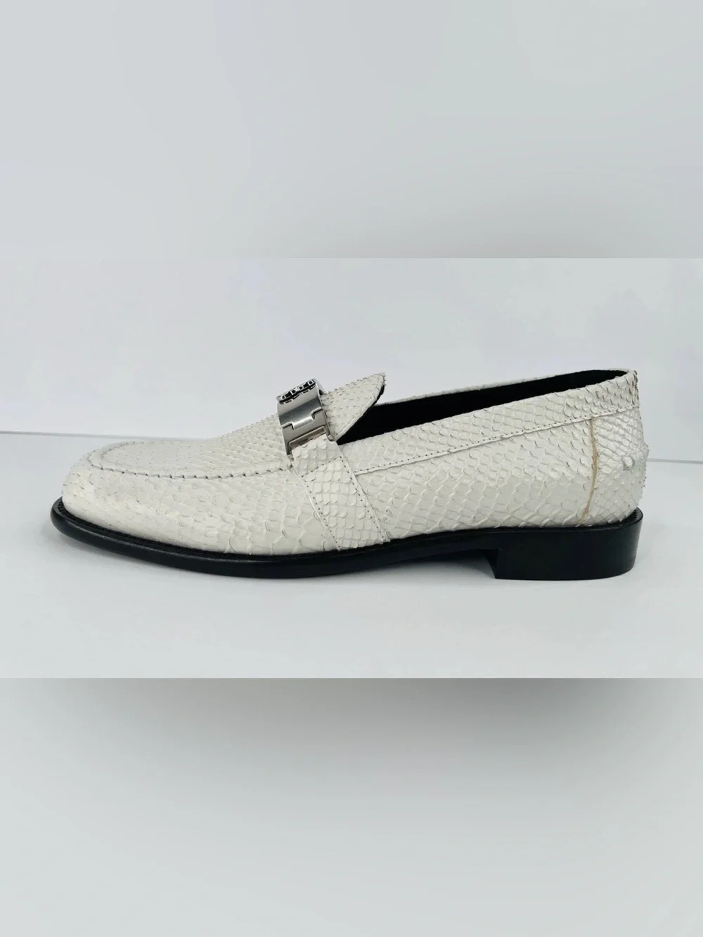 Burberry Tower Loafer Horsebit White Textured Leather Flat Women Shoes EU 40